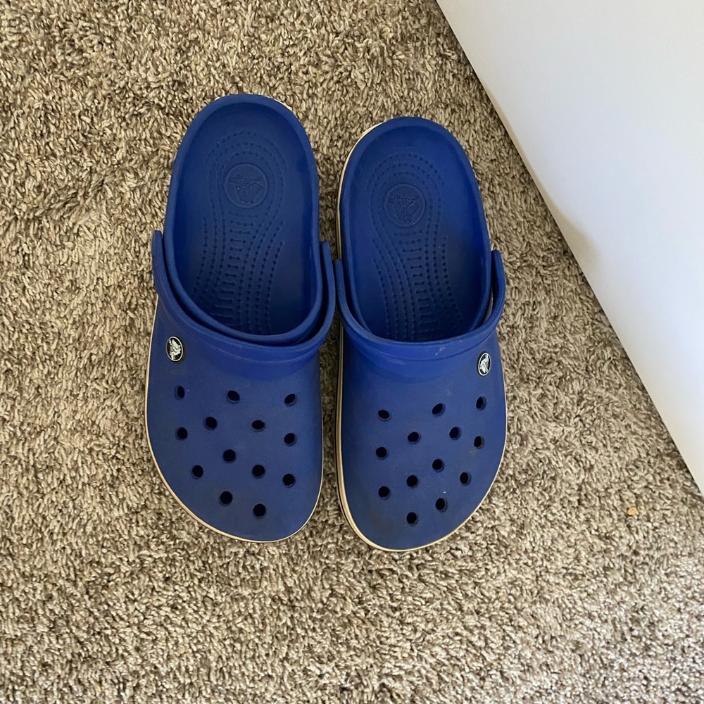 Purple crocs